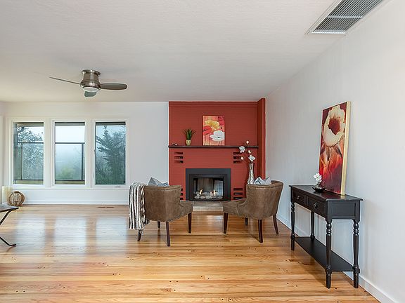 2nd image of 230 El Sereno Dr