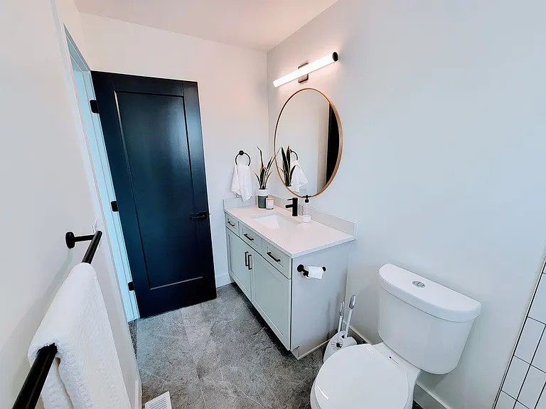 2251 E Lincoln Ln — Photo 35