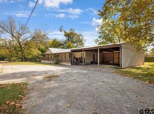 204 W Tarbutton St, Troup, TX 75789