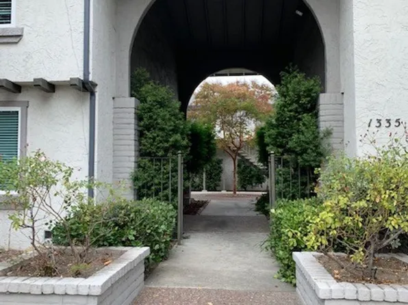 W CAMPB, 1335 W Campbell Ave APT 9, Campbell, CA 95008