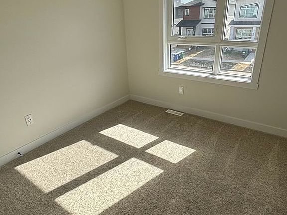 5th image of 119 Taube Ave #A