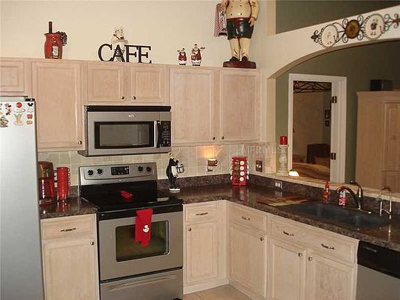 3rd image of 25405 Ironwedge Dr