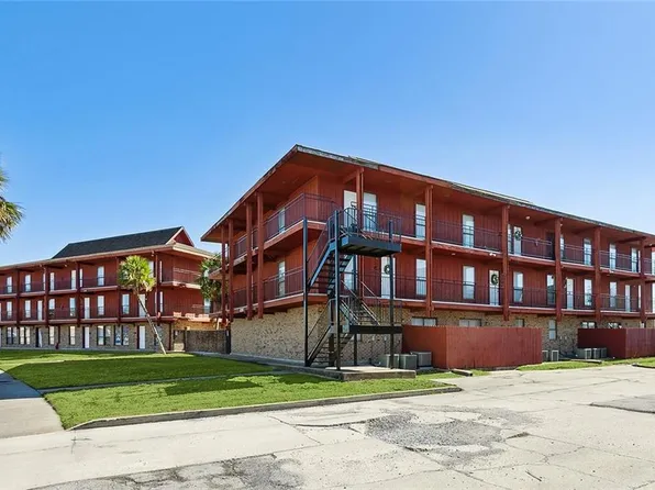 4289 Lac Saint Pierre Dr, Harvey, LA 70058