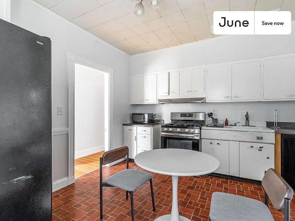 1st image of 45 Montcalm Ave
