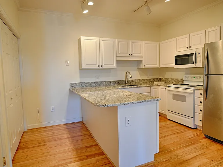600 Copperline Dr #207 — Photo 5