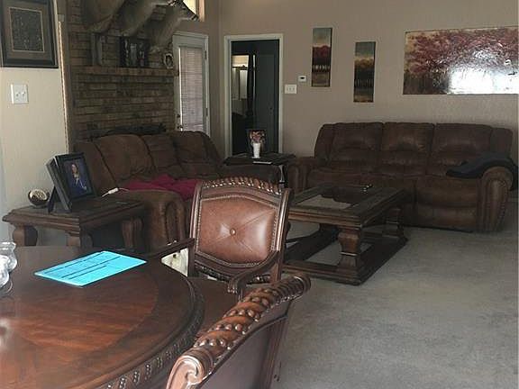 4th image of 816 Parkwest Blvd