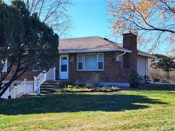 27916 S Freedom Rd, Harrisonville, MO 64701