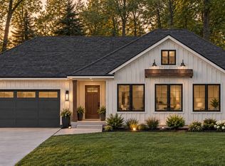 10167 Hardwood Trl, Perrinton, MI 48871