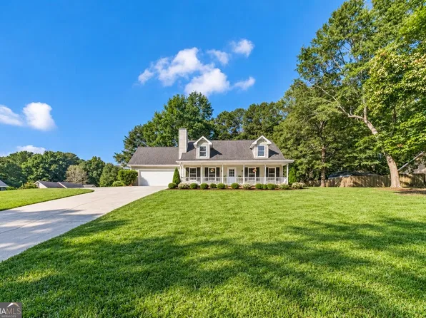 2275 Huntington Dr, Loganville, GA 30052
