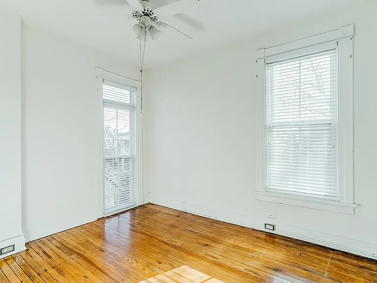 5 N Davis Ave — Photo 17