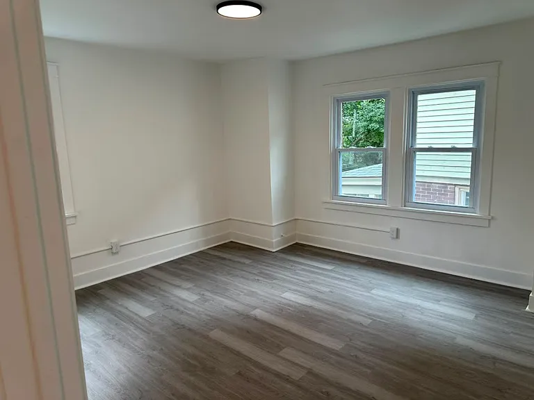 1367 Marlboro Ave — Photo 6