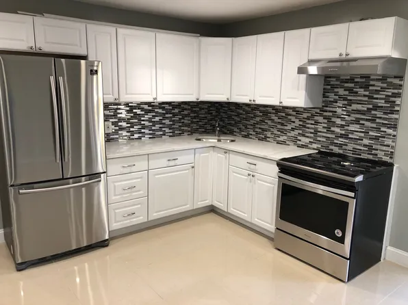 (undisclosed Address), West Babylon, NY 11704