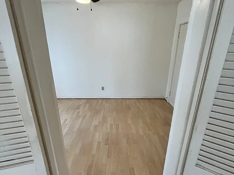 1625 N Camilla Blvd #1 — Photo 10