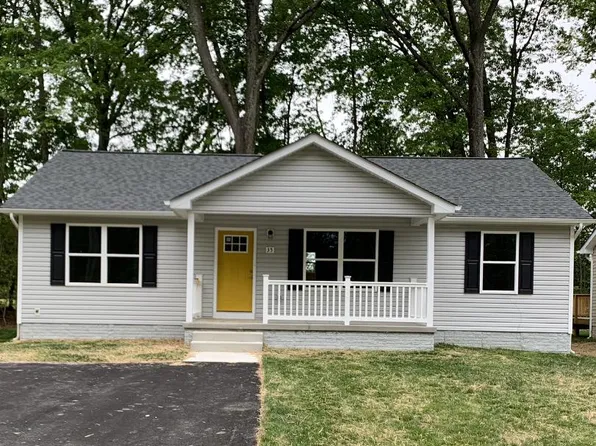 160 Weatherall Dr, Montross, VA 22520