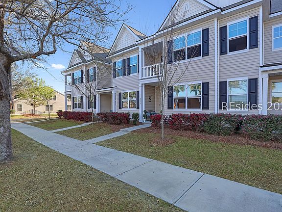 2nd image of 2092 Blakers Blvd