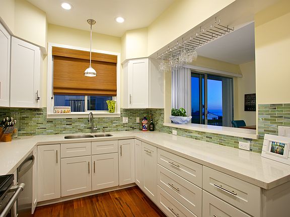 5th image of 5383 Chelsea St Unit 205