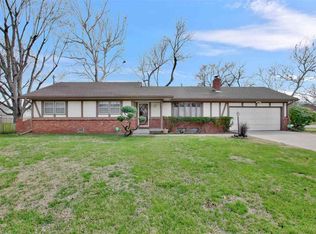 6701 E Farmview St, Wichita, KS 67206