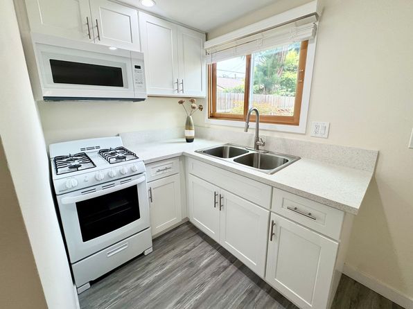 3512-20 E 2nd St #3518B-L/I