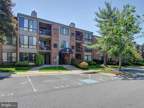 2nd image of 18020 Chalet Dr APT 202