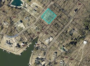 5980 N Lakeshore Dr, Hillsboro, MO 63050