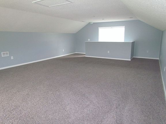 5th image of 1556 Berkshire Dr