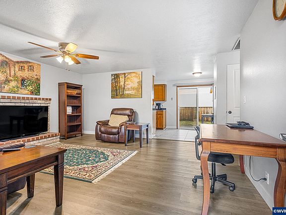 4th image of 4771 Westlawn Ct SE