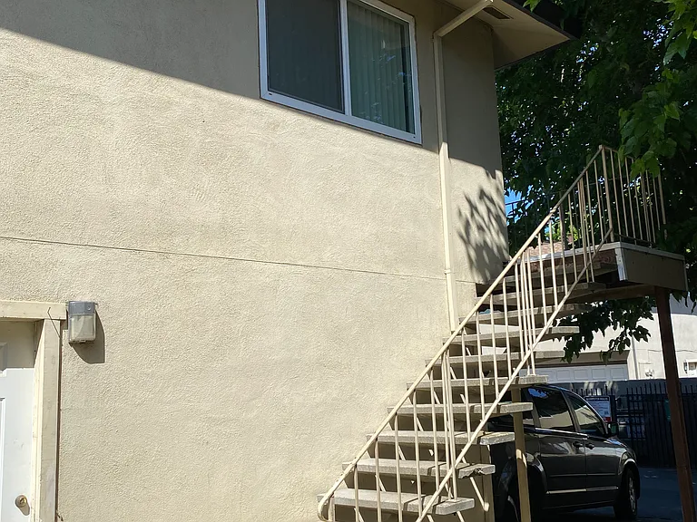 9067 Folsom Blvd #4 — Photo 1