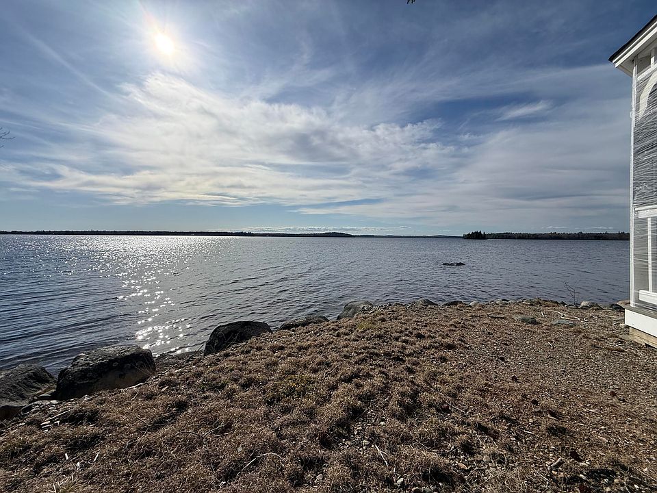 1st image of 3 E Shore Road