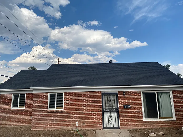 1690 Syracuse St — Photo 1