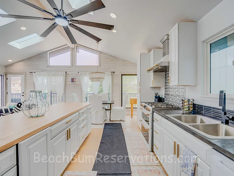 316 Sandpiper Ln — Photo 3