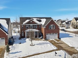 1433 Senna St, Tipp City, OH
