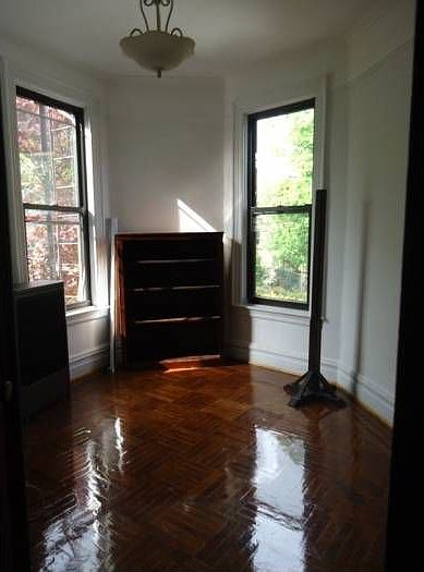 smaller bedroom