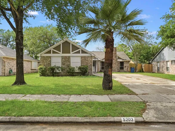 5202 Roserock Ln, Spring, TX 77379