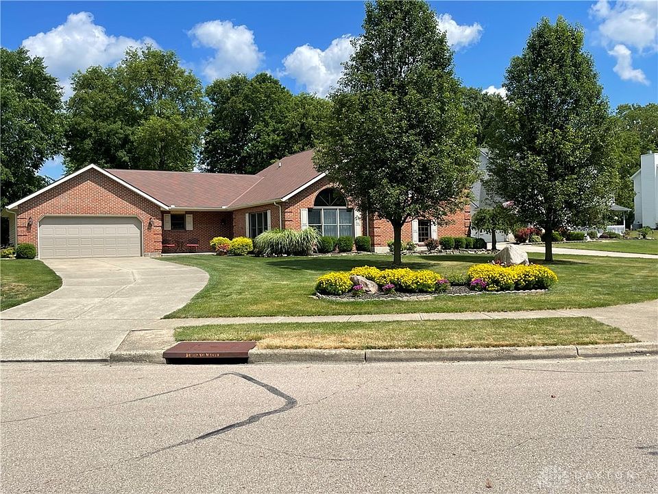 1st image of 1090 Winston Ln