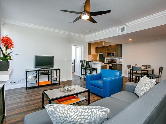 5th image of 527 Midvale Ave #2419