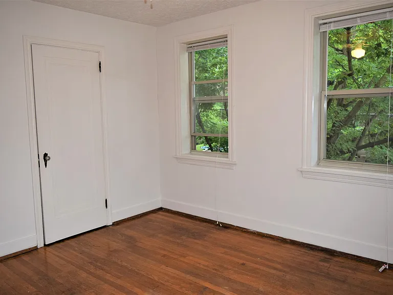 725 S Negley Ave — Photo 4
