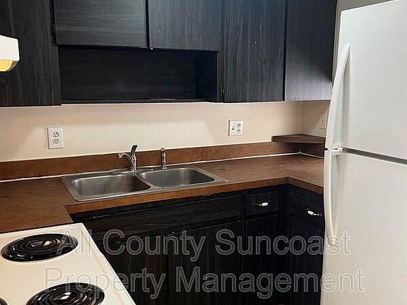 3rd image of 6570 66th Ave N APT 106