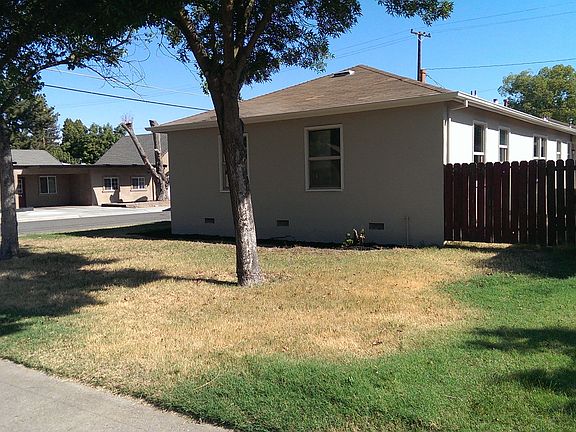 3rd image of 316 Sierra Vista Pl