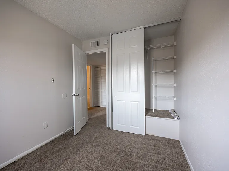 914 SW 8th Ave #11 — Photo 5
