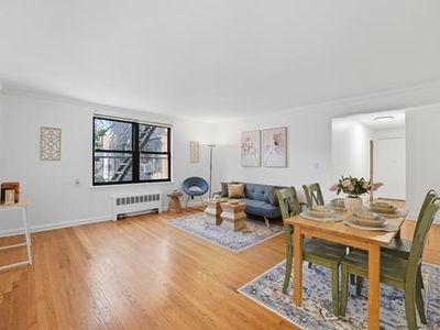 67 W 48th St APT 234, Bayonne, NJ, 07002