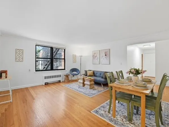 67 West 48th Street image 1 of 13