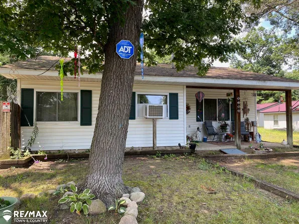 2673 Cathy St, Harrison, MI 48625