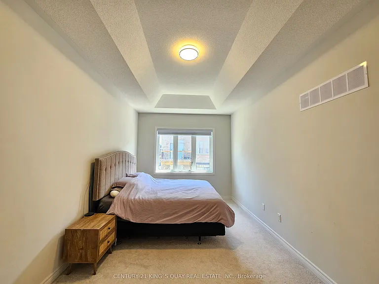 39 Ducharme Dr — Photo 17