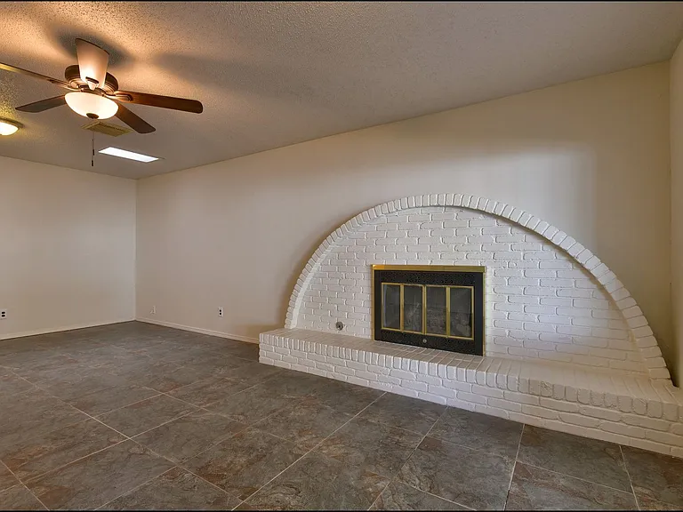 3433 Clearview Ln — Photo 18
