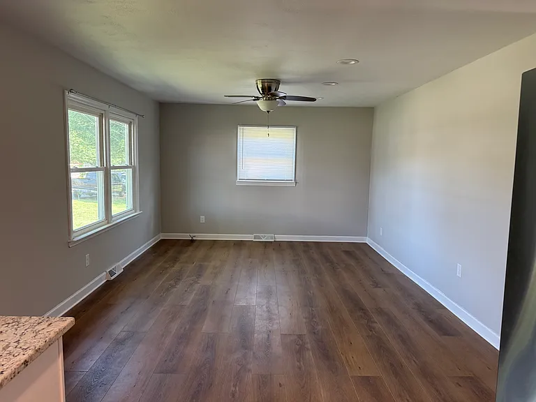 164 Market Rd — Photo 6