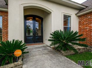 11393 Meadow View Dr, Denham Springs, LA 70726