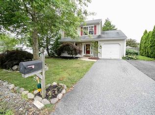 33 S Canary Way, Galloway, NJ 08205