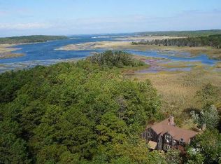 10 Red Spring Path, East Hampton, NY 11937