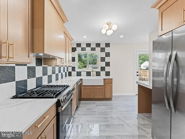 20 Rockland Rd — Photo 14