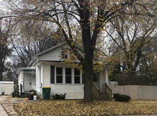716 S Baird St, Green Bay, WI 54301